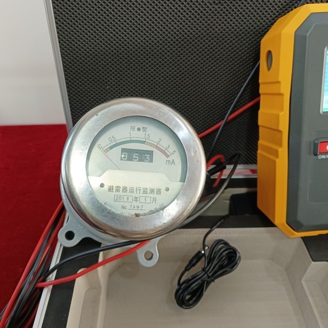 Smart Portable Lightning Arrester Counter Calibration Instrument On‑site Lightning Protection Counter Tester