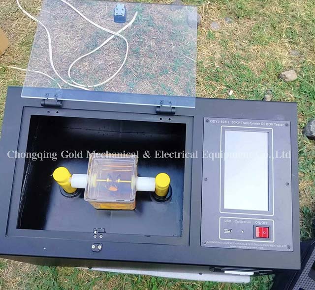 Oil Dielectric Breakdown Voltage Tester