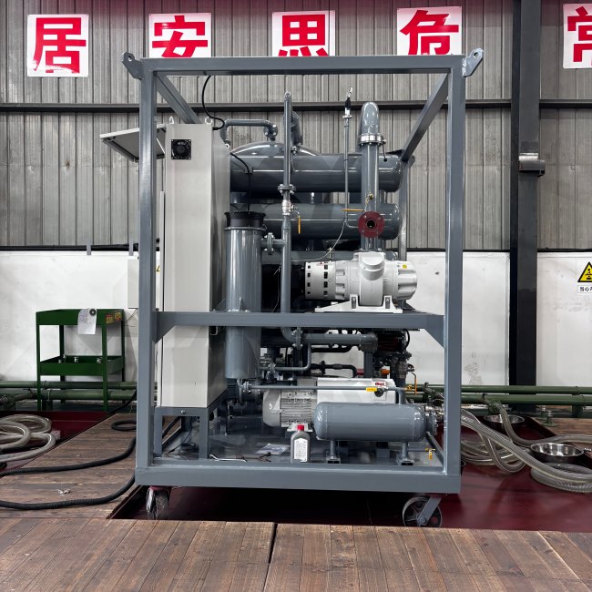 Weatherproof Water ≤50ppm Enclosure Particulate Removal Oil Filtration with Roots Pump