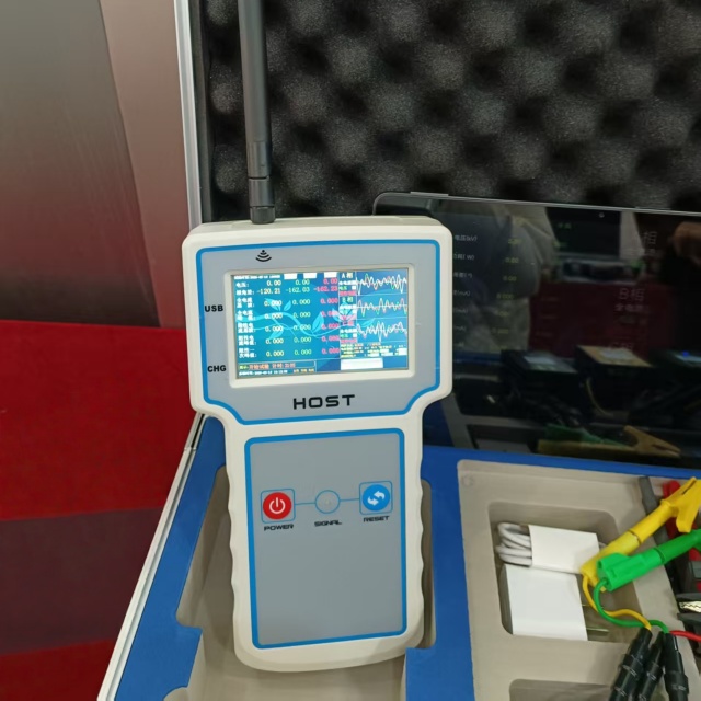 High Precision Anti-interference Zinc Oxide Lightning Arrester Live Testing Instrument for Long-term Field Detection